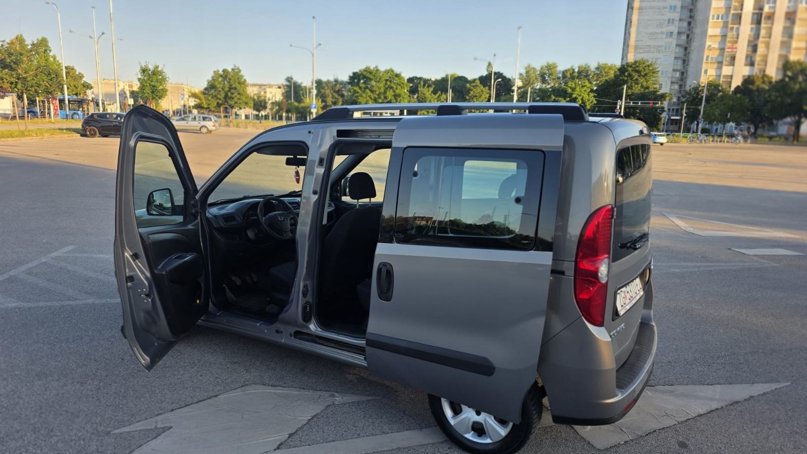 Opel Combo 1,6 CDTI, fotografija 13