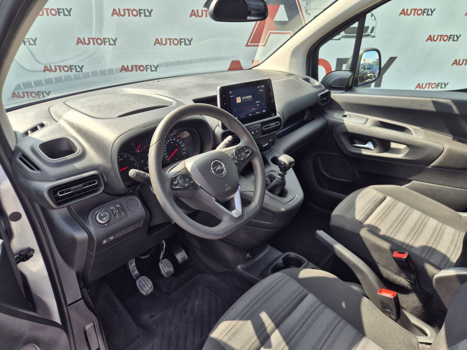 Opel Combo Life 1.5D L2H1, 7 sjedala, HR auto, Kamera, Tempmat, PDV, fotografija 16