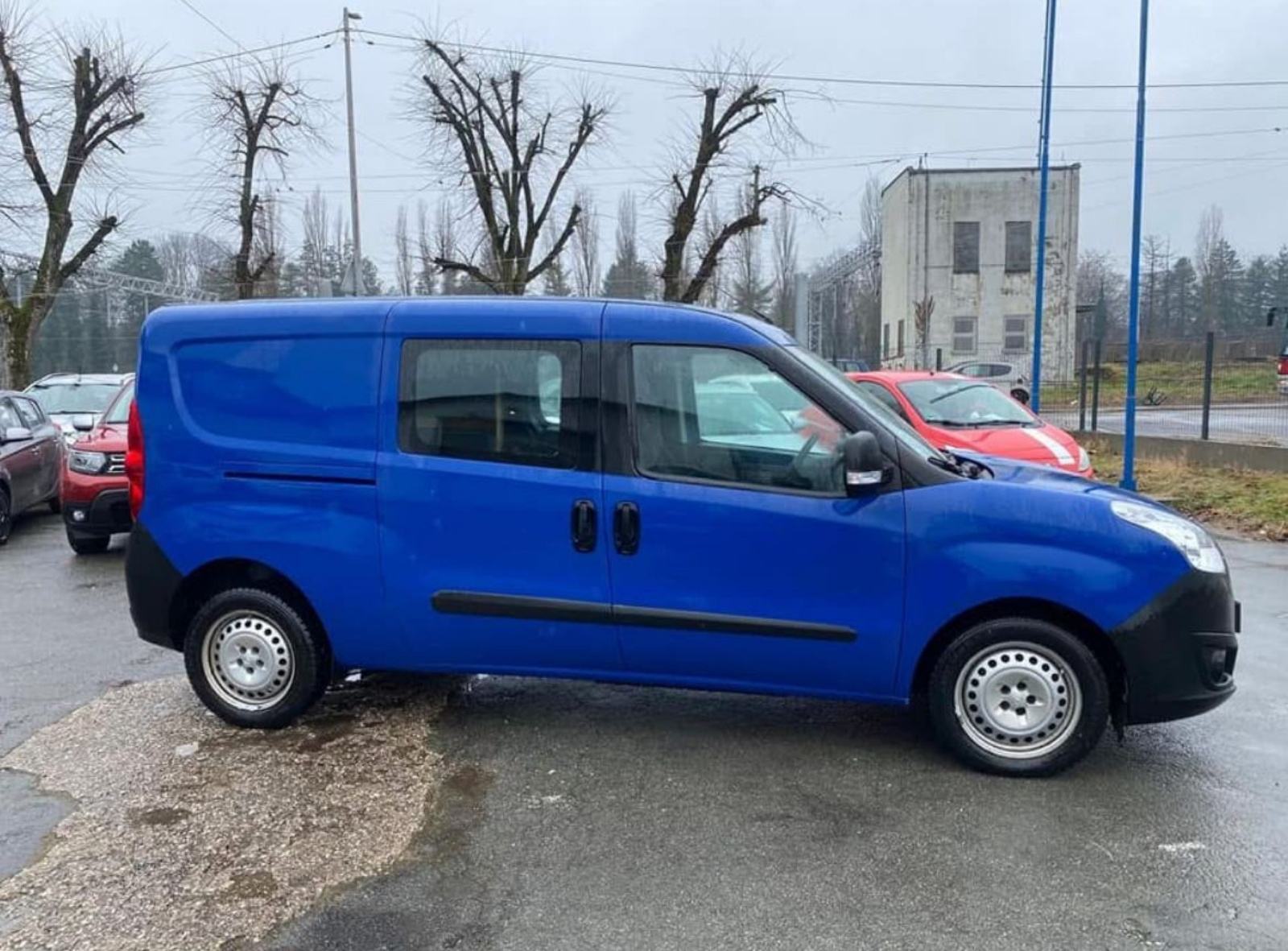 Opel Combo Van 1,3 CDTI, reg.do 03/2026, kartice/rate, fotografija 4