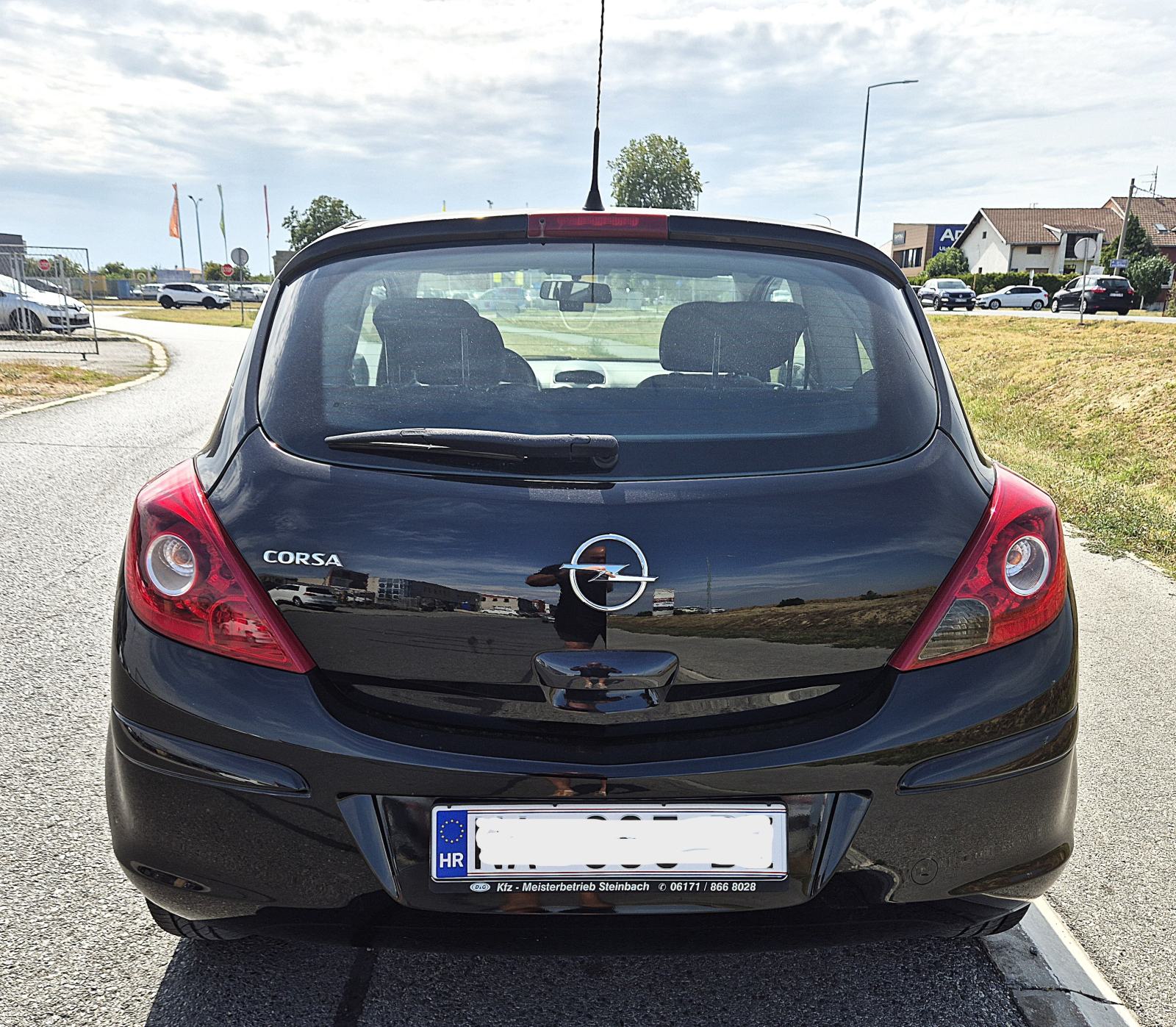 Opel Corsa 1,0 12V **REG. DO 01 /2027 .G.**, fotografija 6