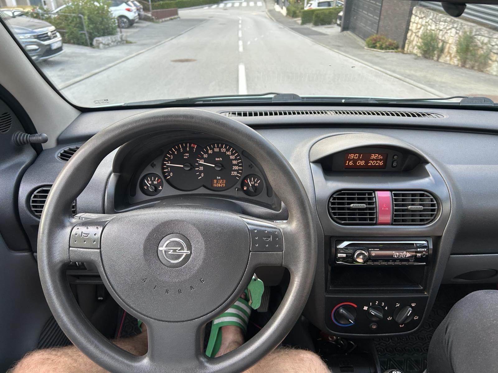 Opel Corsa 1.0 Benzin!Rega03./27.Mala potrošnja!SUPER STANJE!, fotografija 11