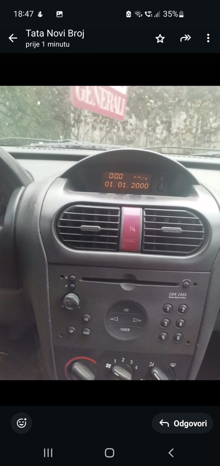 Opel Corsa 1,0, fotografija 9