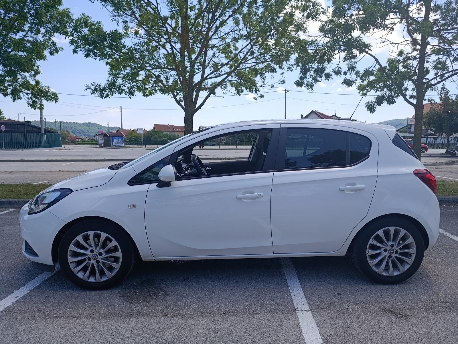 Opel Corsa 1,0 Turbo, fotografija 5