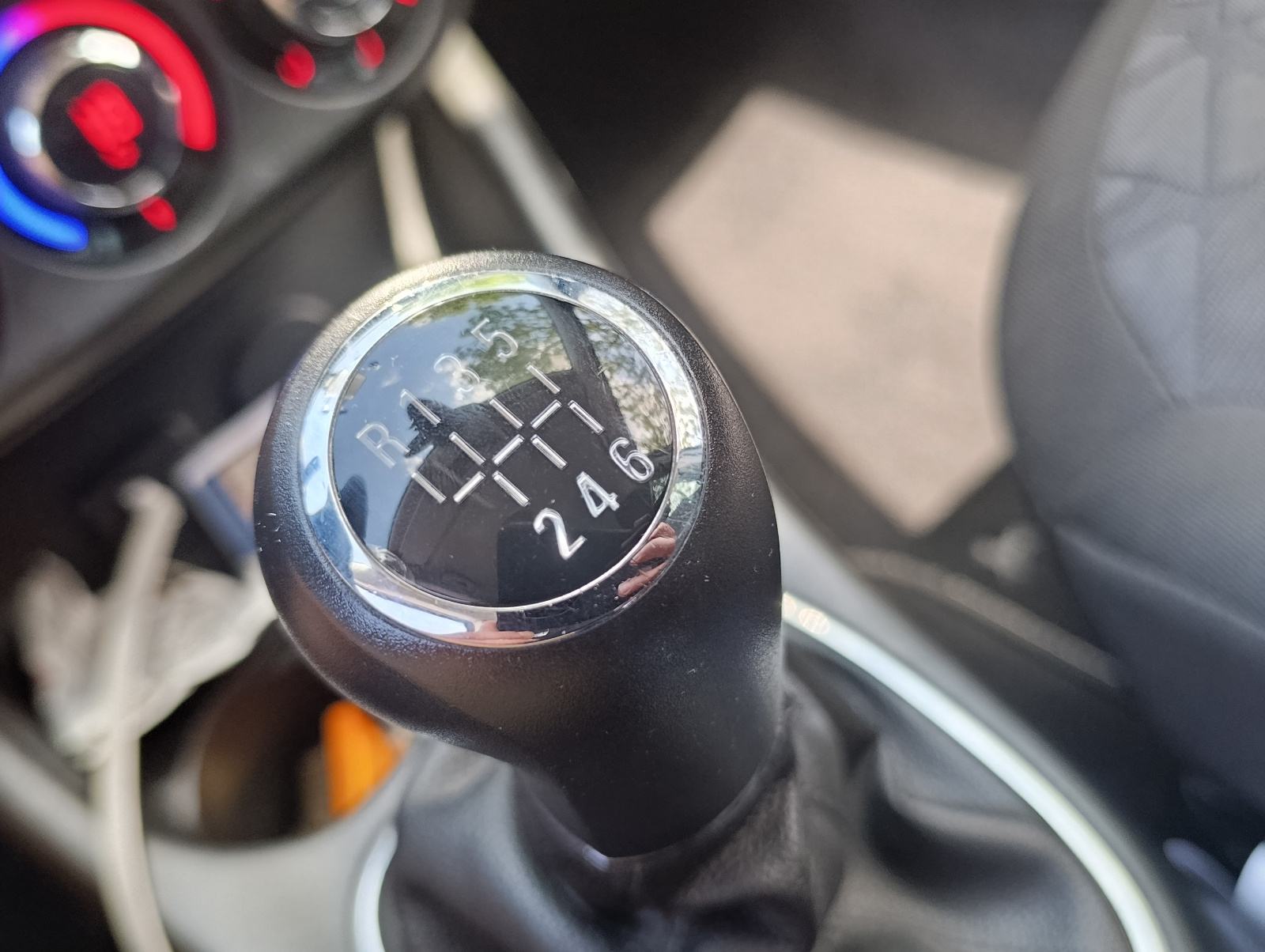 Opel Corsa 1,0 Turbo, fotografija 12
