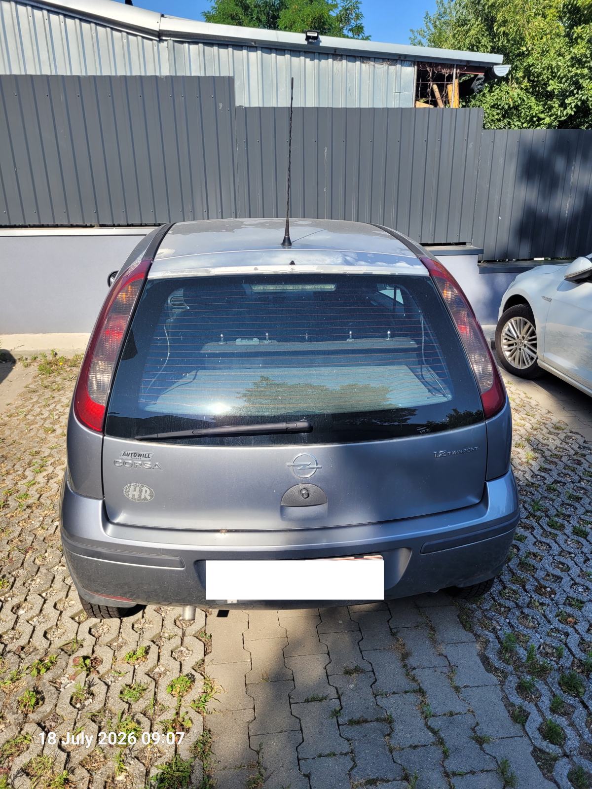 Opel Corsa 1,2 16V automatik, fotografija 2