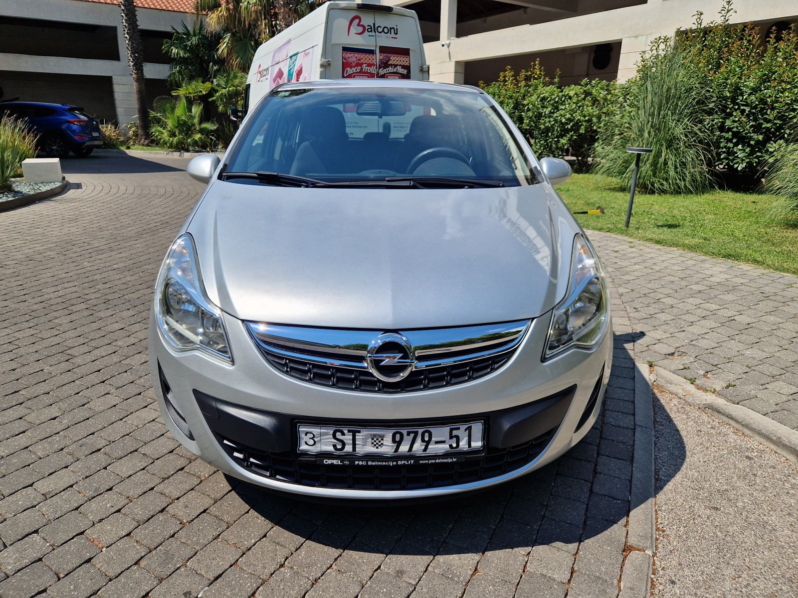 Opel Corsa 1,2 16V AUTOMATIK, fotografija 4