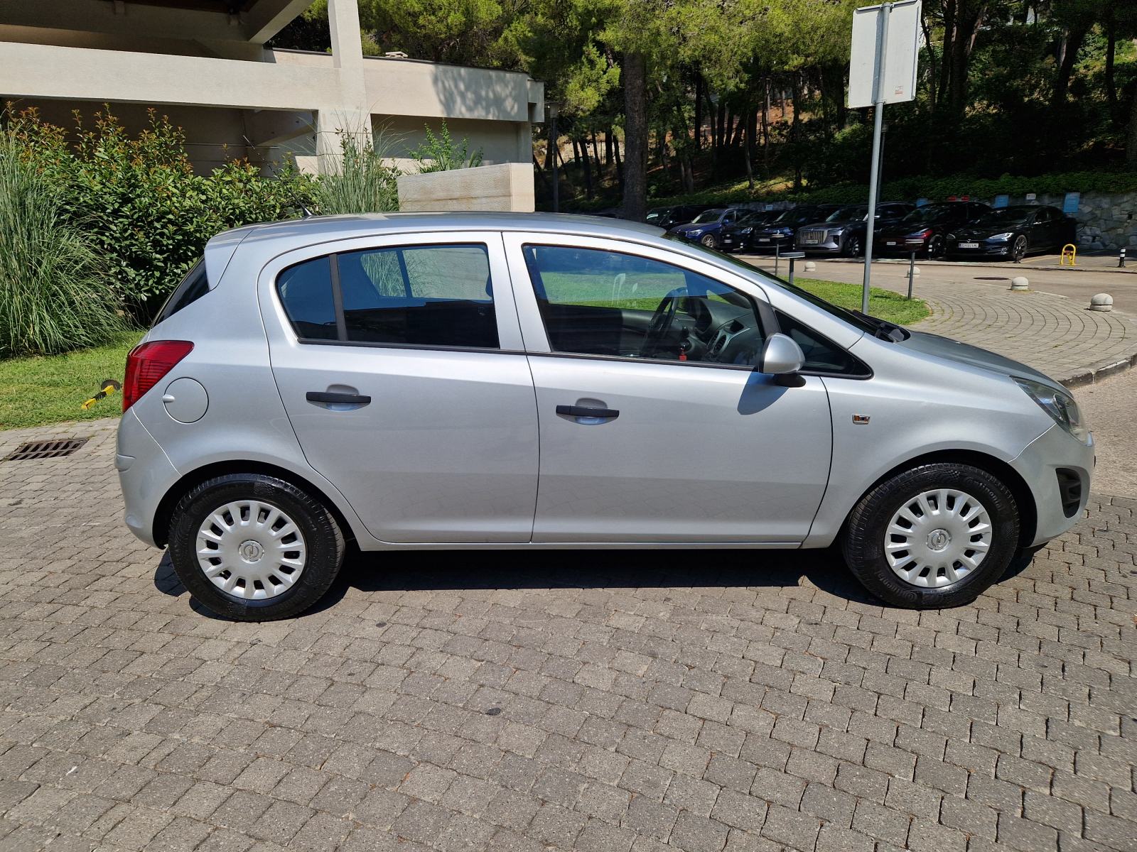Opel Corsa 1,2 16V AUTOMATIK, fotografija 19