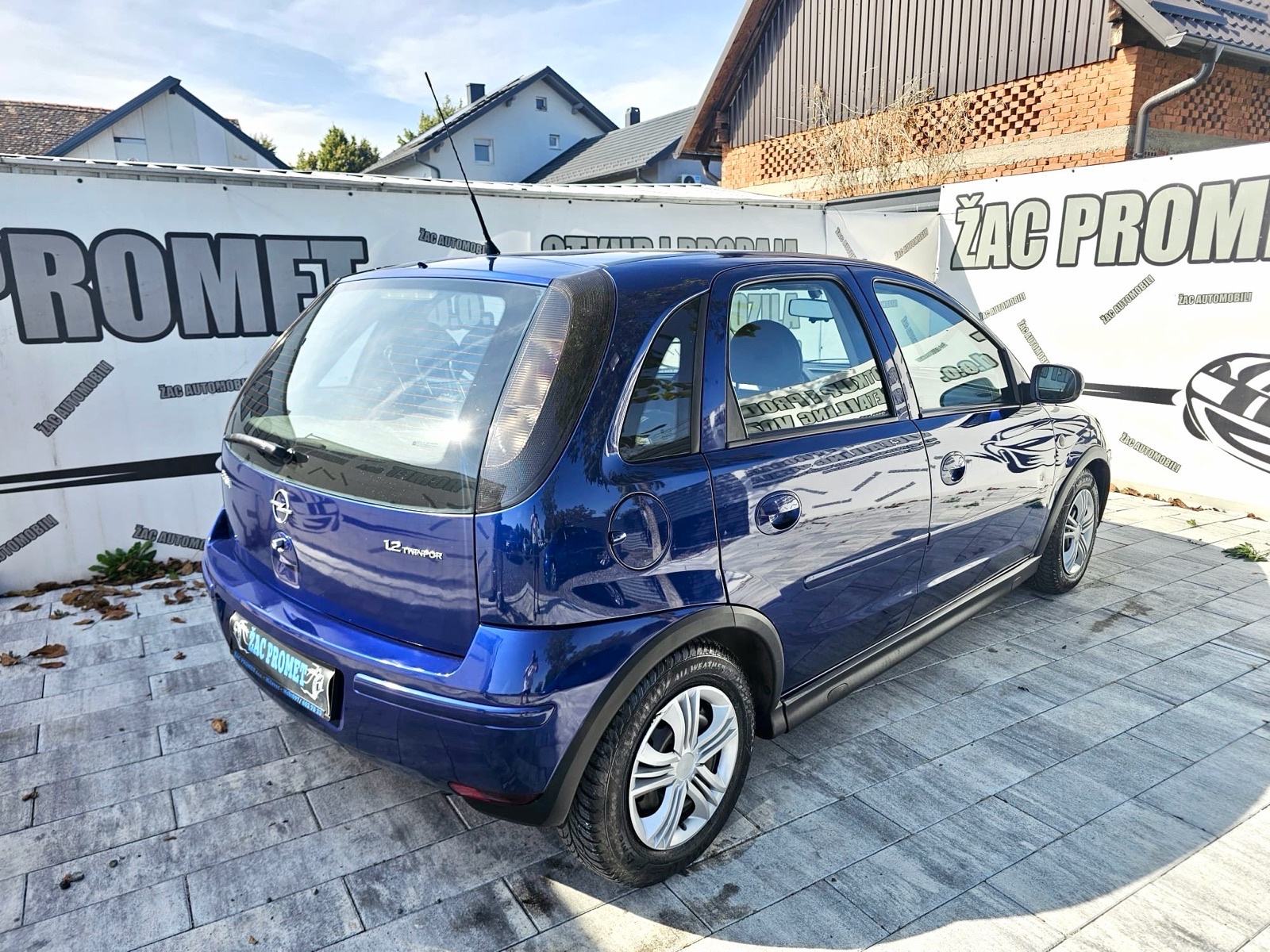 Opel Corsa 1,2 16V COSMO % REG-1 GOD% ODLICAN AUTO KRED-kART HR- AUTO, fotografija 4