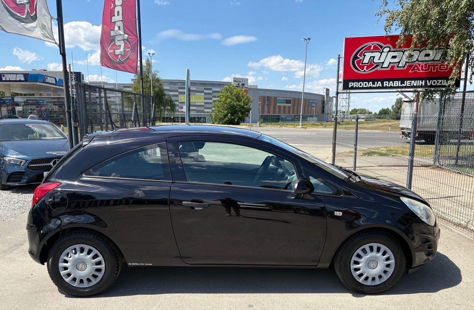 Opel Corsa 1,2 16V KLIMA - HR. AUTO - AUTOKREDIT, fotografija 7