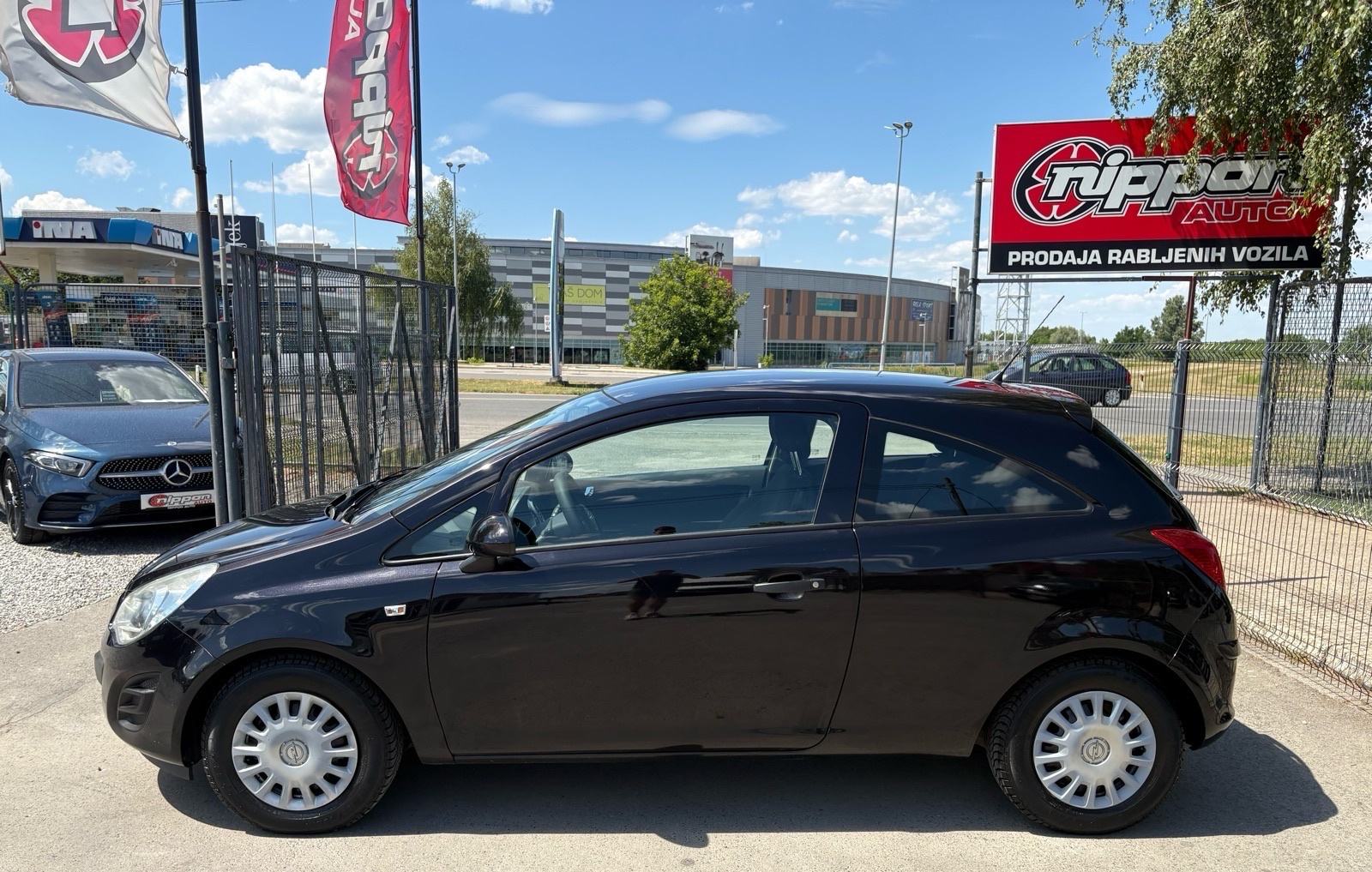 Opel Corsa 1,2 16V KLIMA - HR. AUTO - AUTOKREDIT, fotografija 3