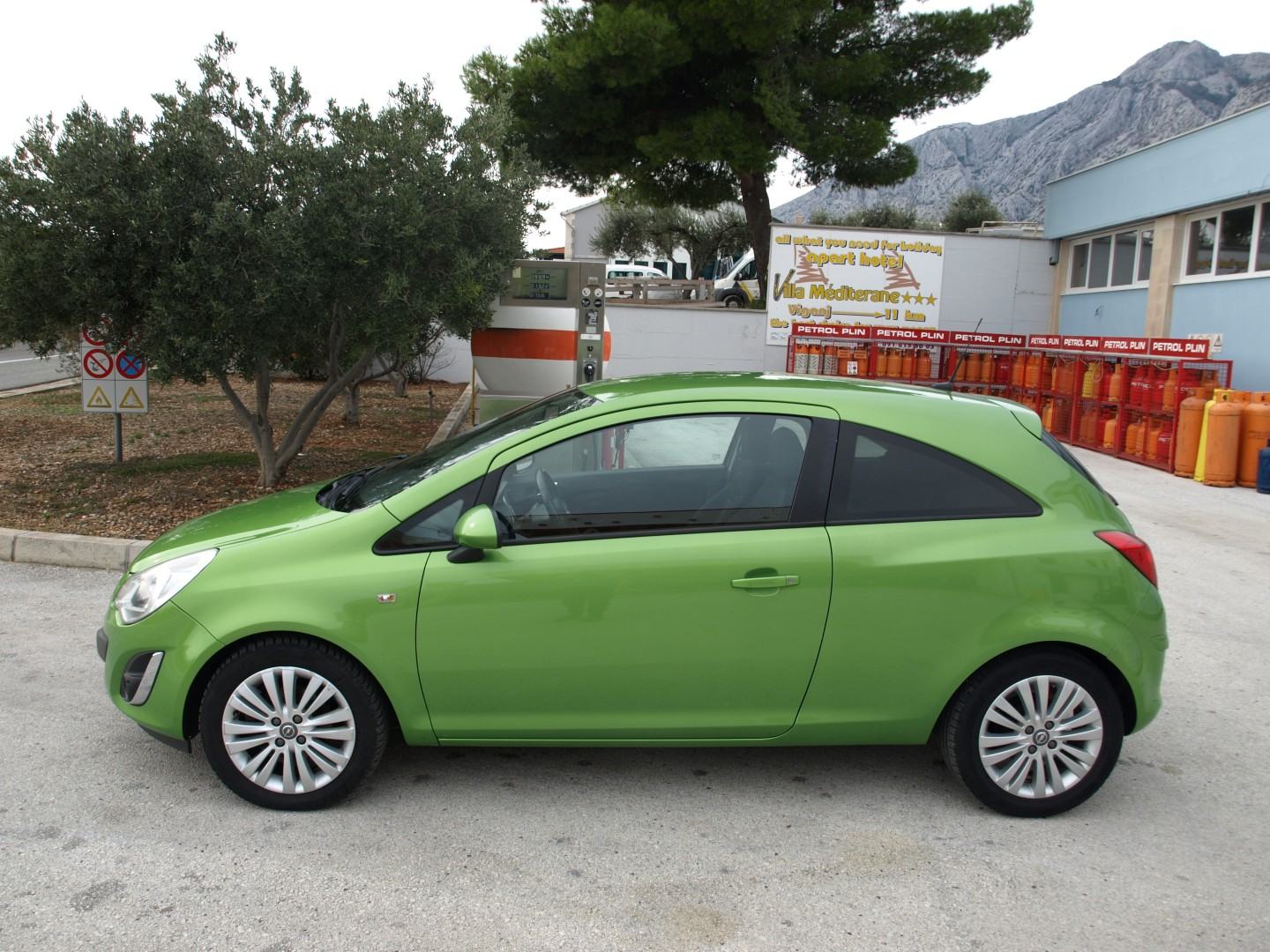 Opel Corsa 1,2 16V plin, navigacija,tempomat,PRILIKA, fotografija 5