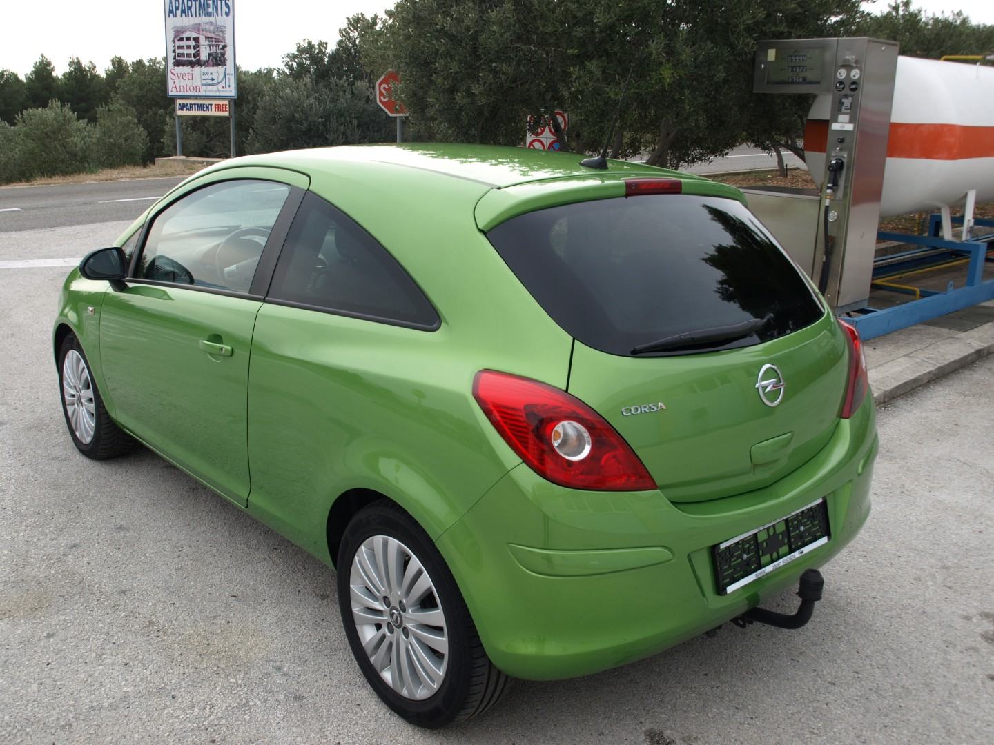 Opel Corsa 1,2 16V plin, navigacija,tempomat,PRILIKA, fotografija 6
