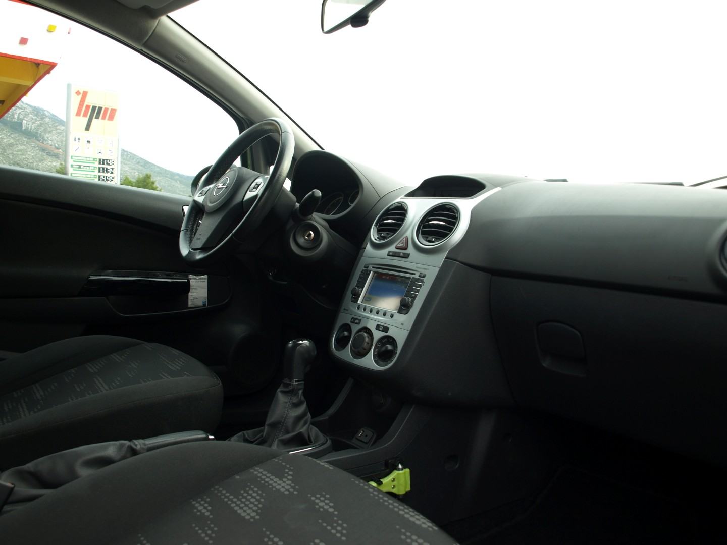 Opel Corsa 1,2 16V plin, navigacija,tempomat,PRILIKA, fotografija 17