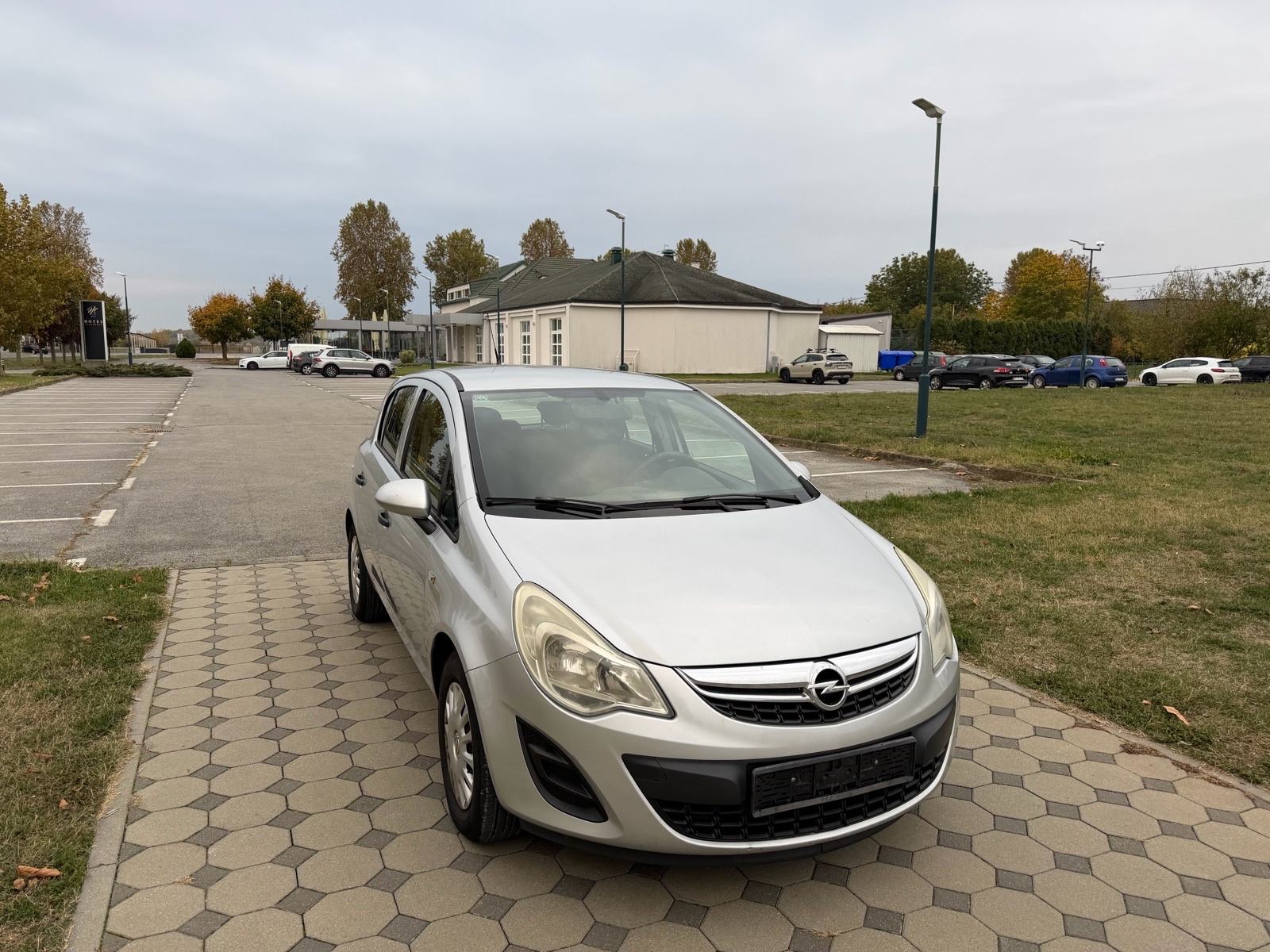 Opel Corsa 1,2 16V reg:06/2027, pogled izvana - slika 1