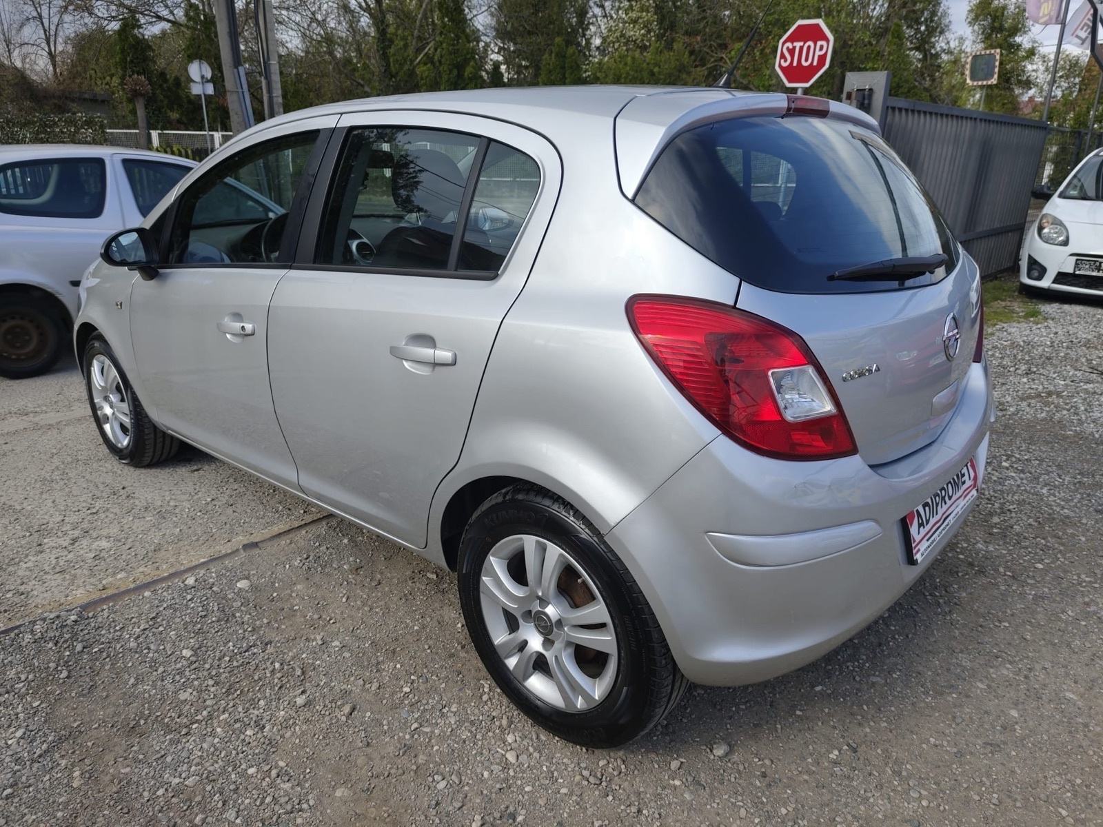 Opel Corsa 1,2 16V / REG 1 GOD !! / 5 VRATA !!, fotografija 10