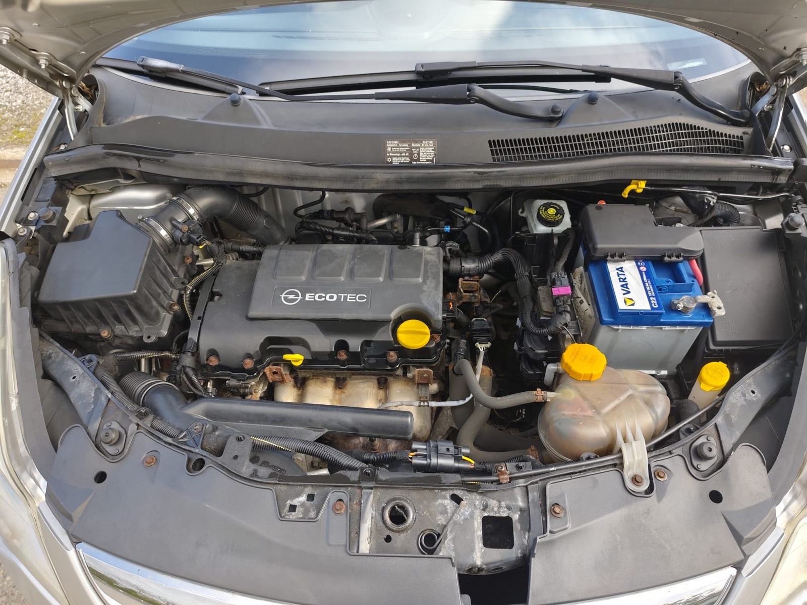 Opel Corsa 1,2 16V / REG 1 GOD !! / 5 VRATA !!, fotografija 16