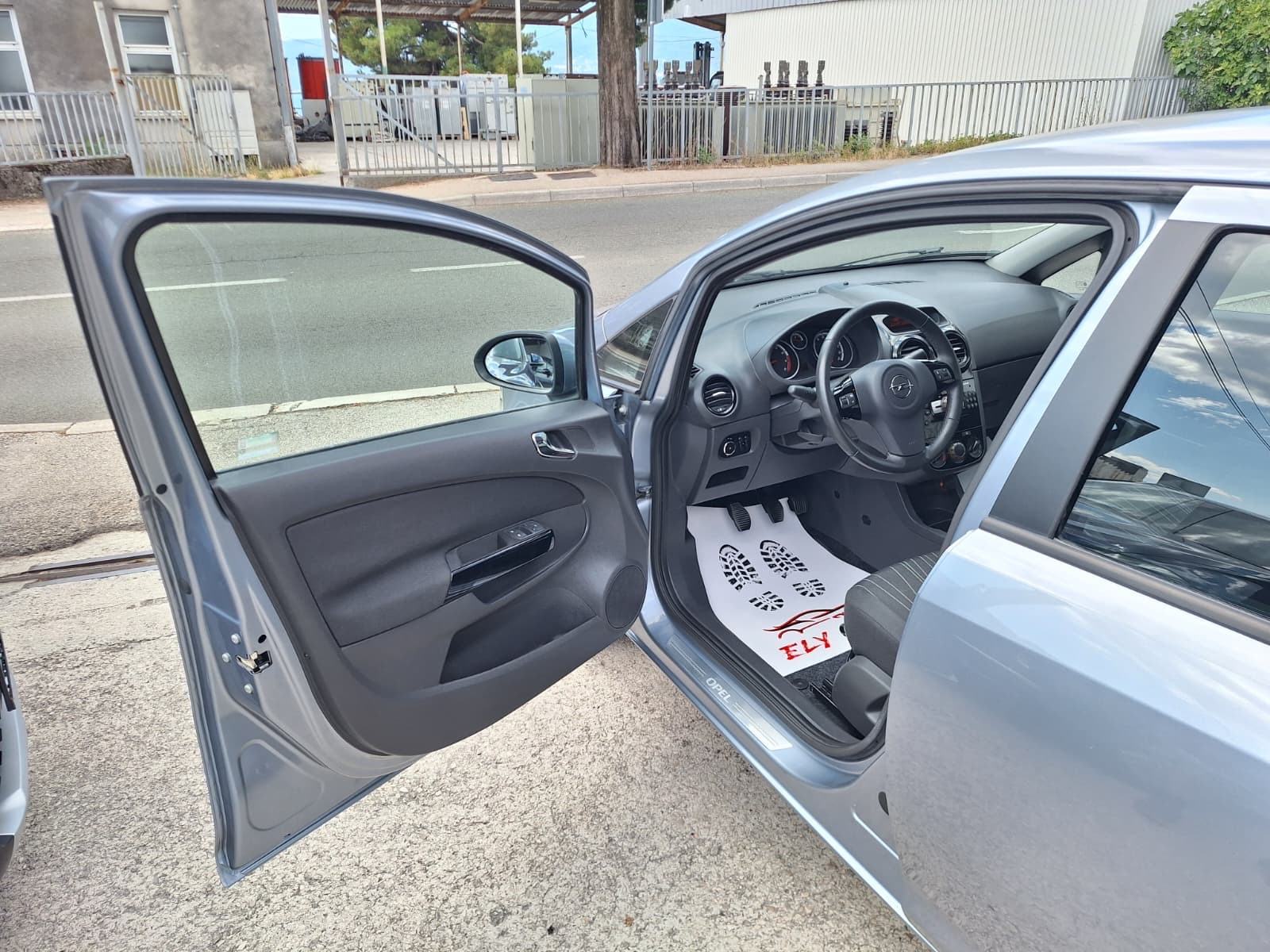 Opel Corsa 1,2 16V ‼️samo samo 36.000 Km.1 Vlasnik, fotografija 10