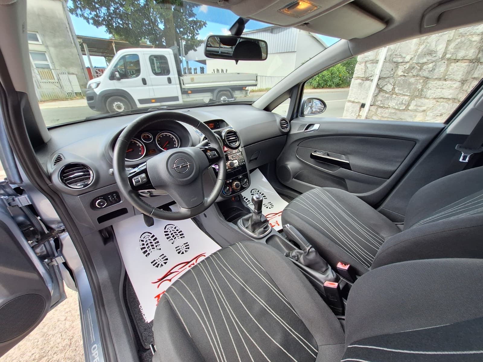 Opel Corsa 1,2 16V ‼️samo samo 36.000 Km.1 Vlasnik, fotografija 13