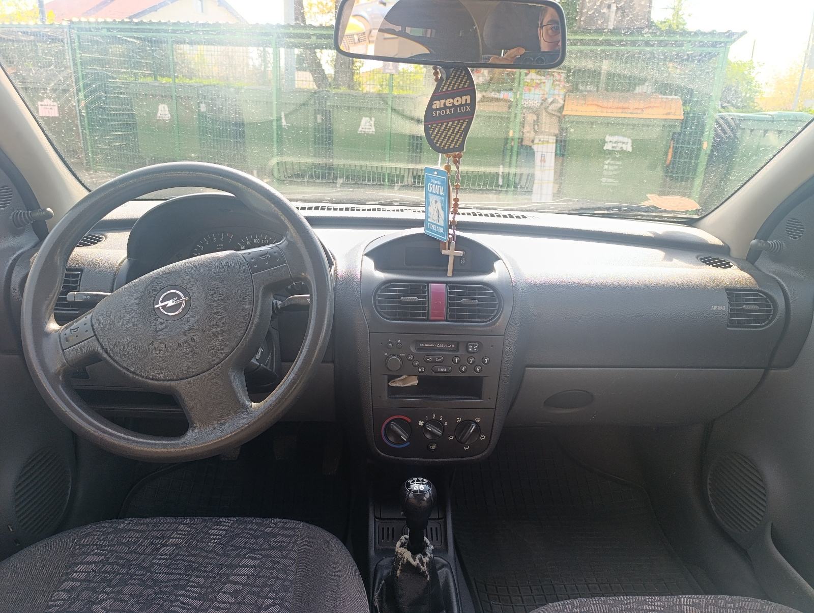 Opel Corsa 1,2 16V "PRVI VLASNIK", fotografija 7