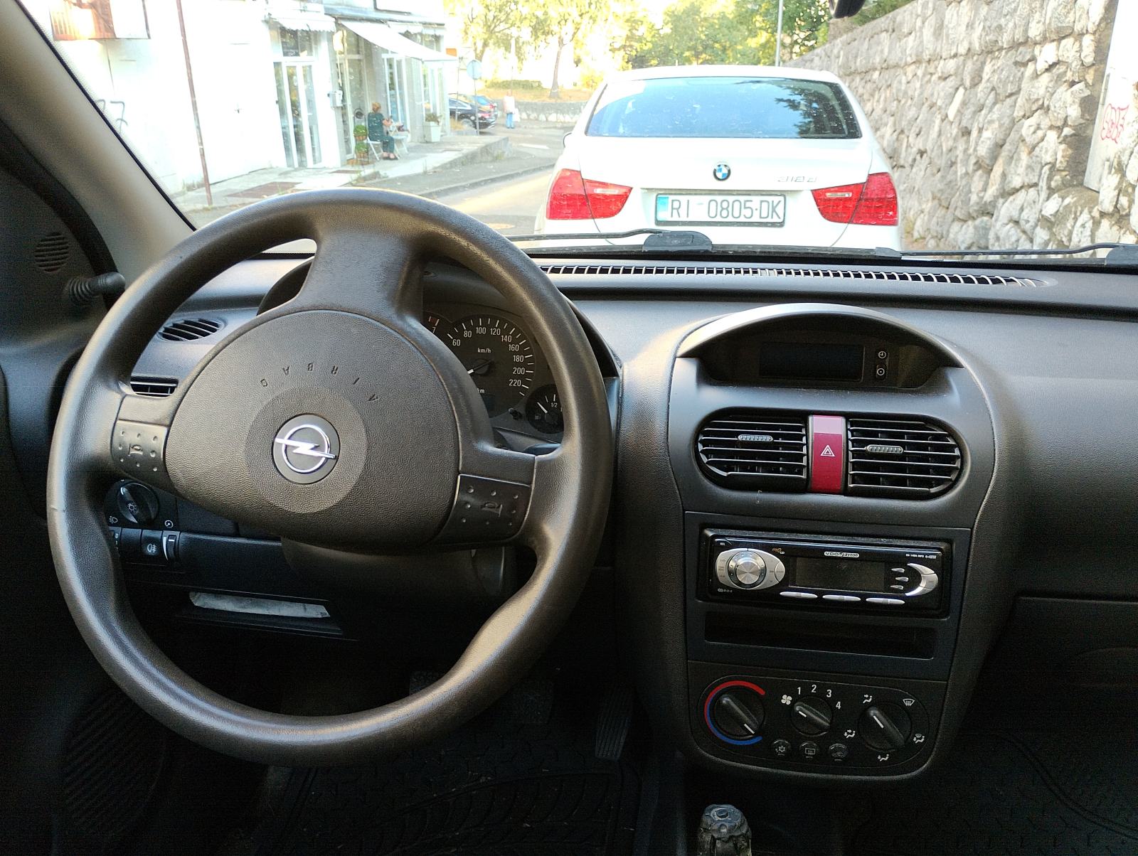 Opel Corsa 1,2 16V, fotografija 4