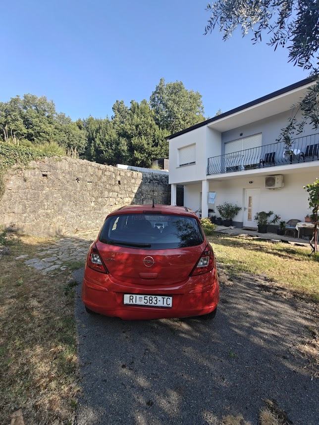 Opel Corsa 1.2, 59 kW, 2 seta guma, fotografija 10