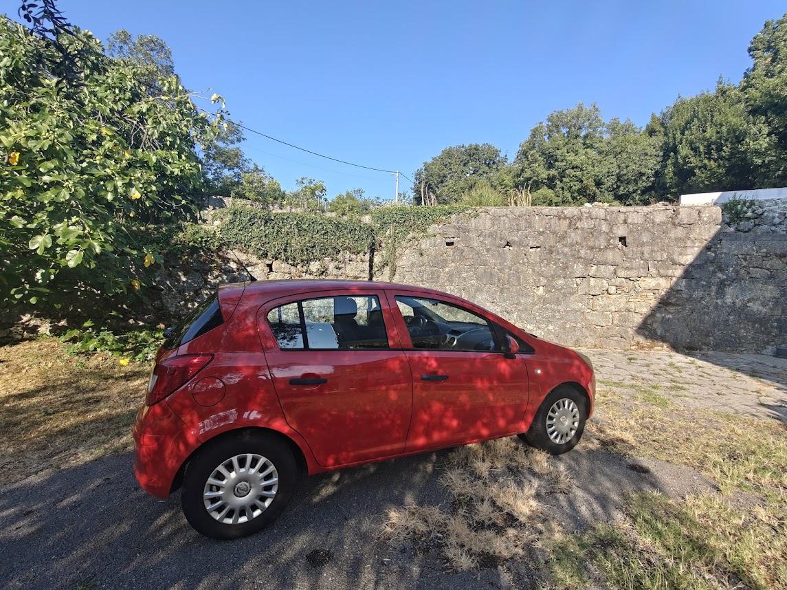 Opel Corsa 1.2, 59 kW, 2 seta guma, fotografija 4