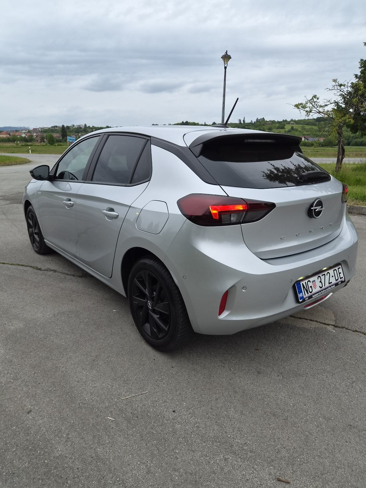 Opel Corsa 1,2 55kW 2024.god, 13 500km... TOP, fotografija 3