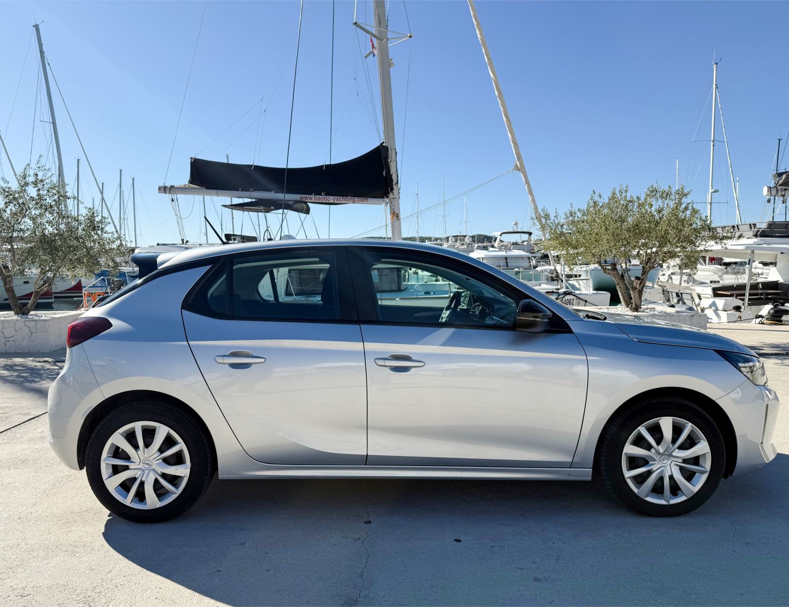 Opel Corsa 1,2 automatik, fotografija 4