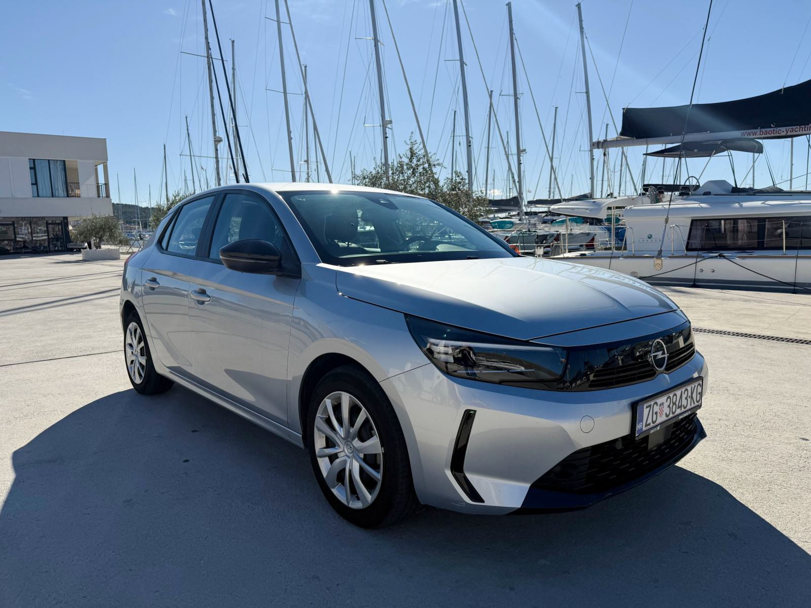 Opel Corsa 1,2 automatik, fotografija 3