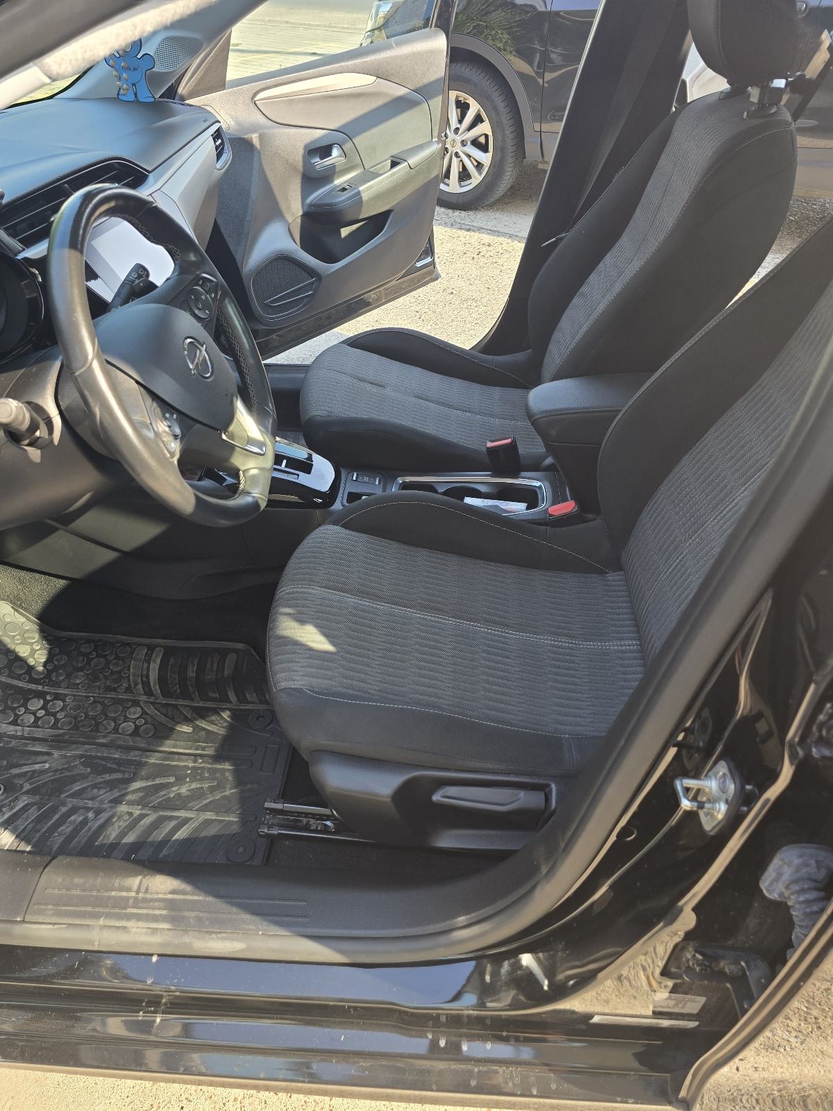 Opel Corsa 1,2 automatik, fotografija 14