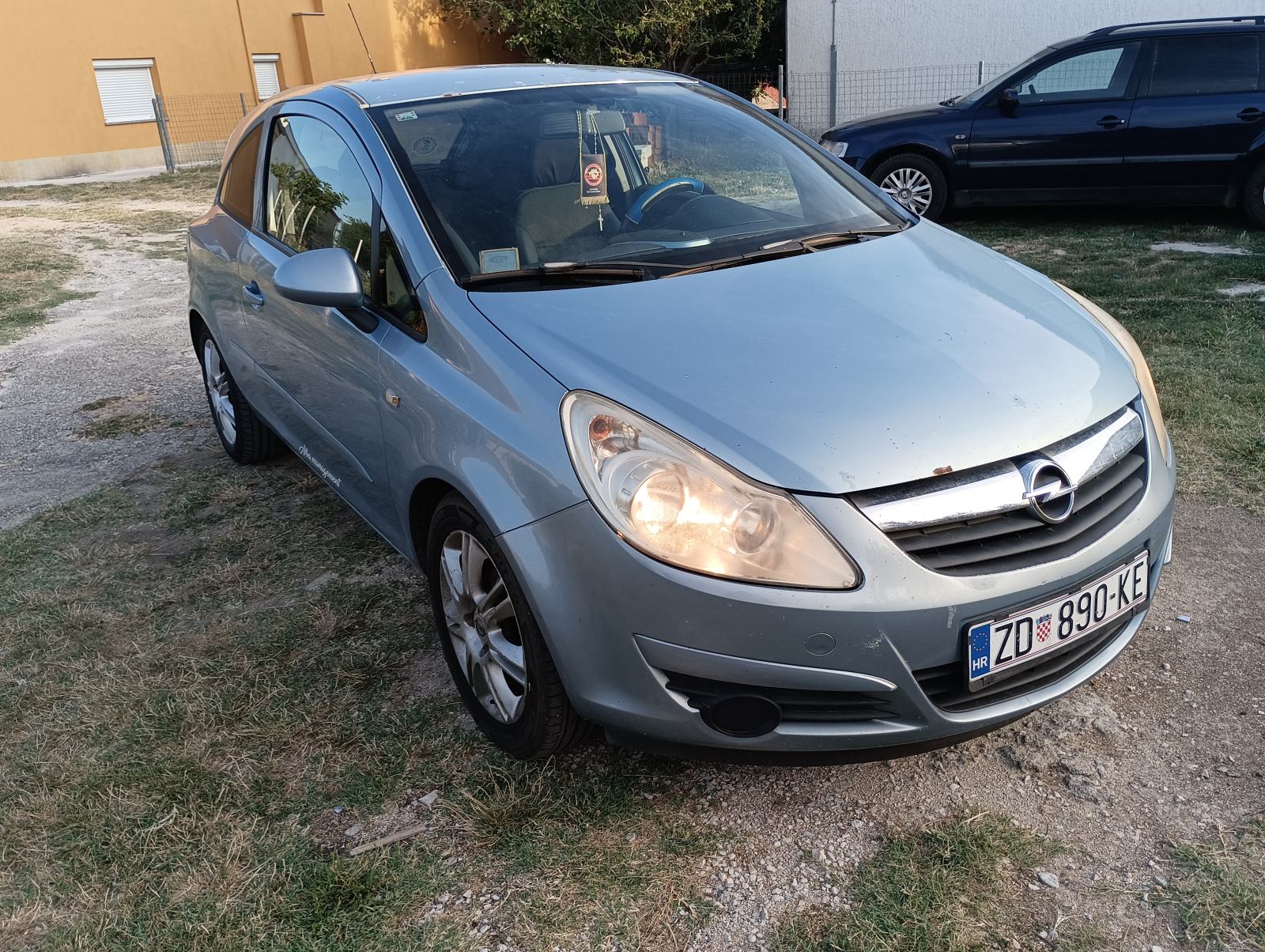 Opel Corsa, 1.2 benzin, 2007 god, klima, reg. 07/2027!! 1500€, Zadar, fotografija 3