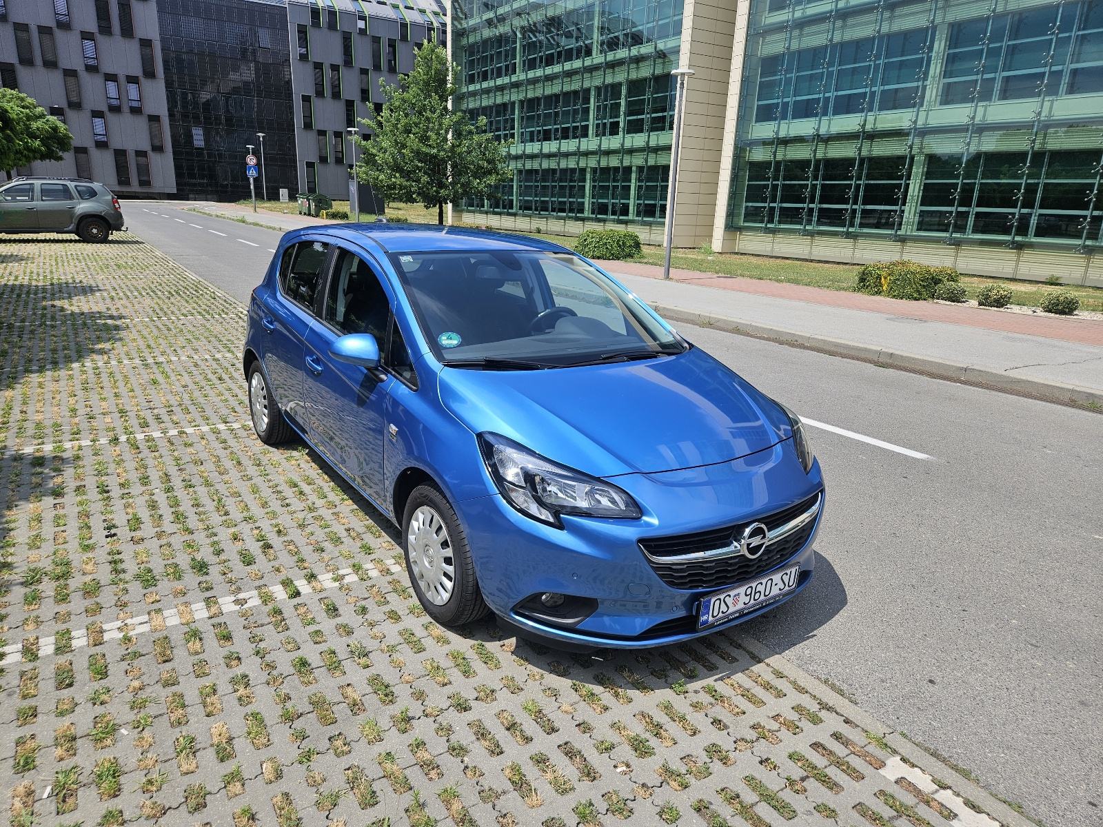 Opel Corsa 1,2 četiri cilindra lanac, pogled izvana - slika 2