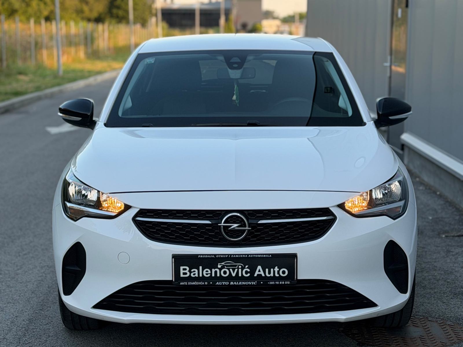 Opel Corsa 1,2 Edition 5 Vrata •82.000 Km• Klima • Navi • Top stanje •, fotografija 17