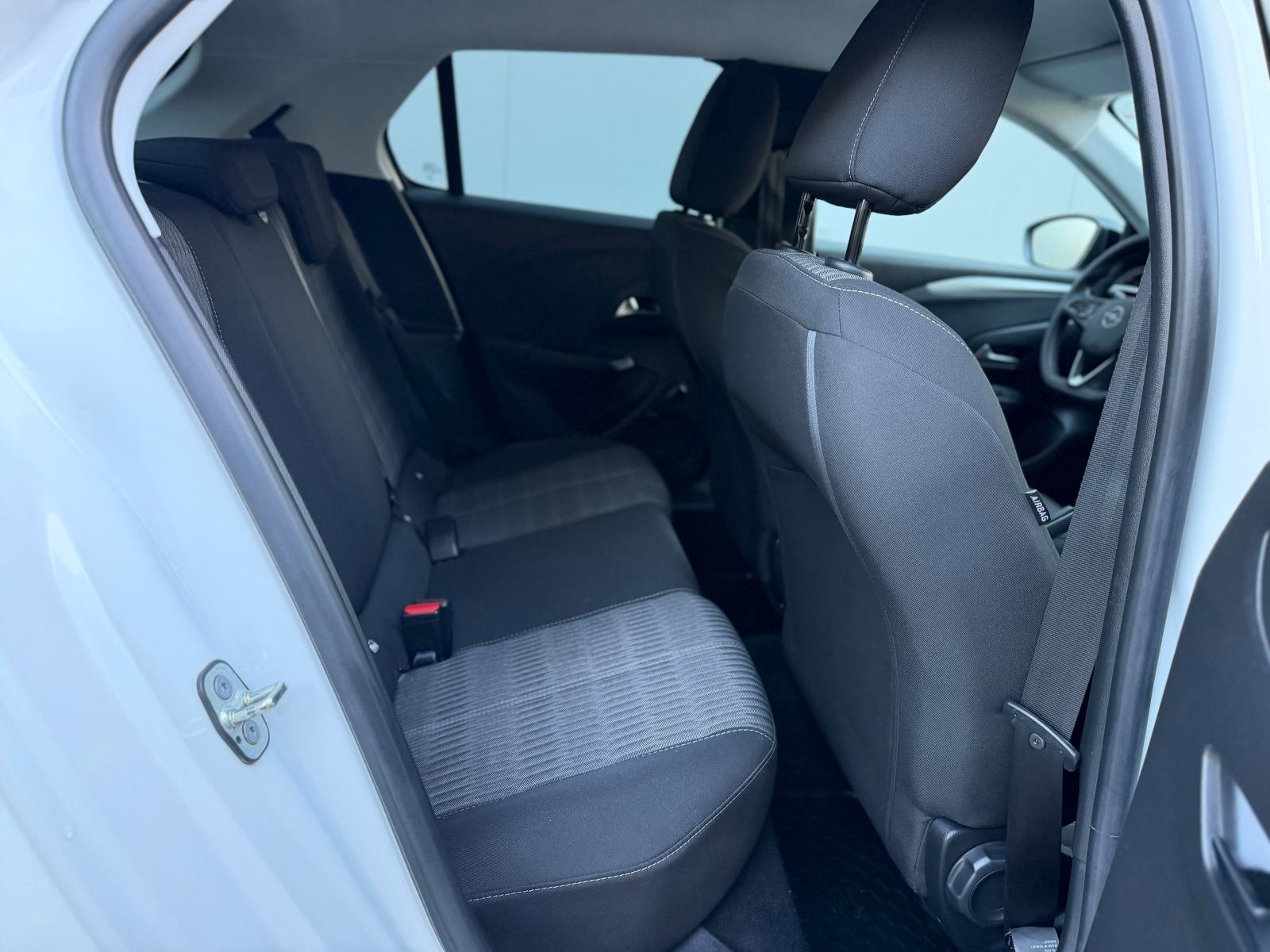 Opel Corsa 1,2 Edition 5 Vrata •82.000 Km• Klima • Navi • Top stanje •, pogled izvana - slika 3