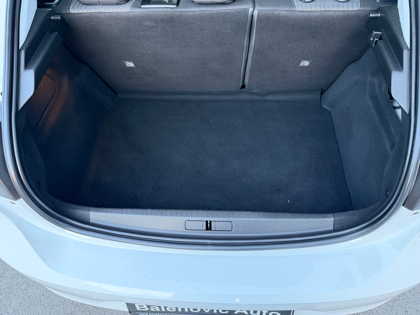 Opel Corsa 1,2 Edition 5 Vrata •82.000 Km• Klima • Navi • Top stanje •, fotografija 9