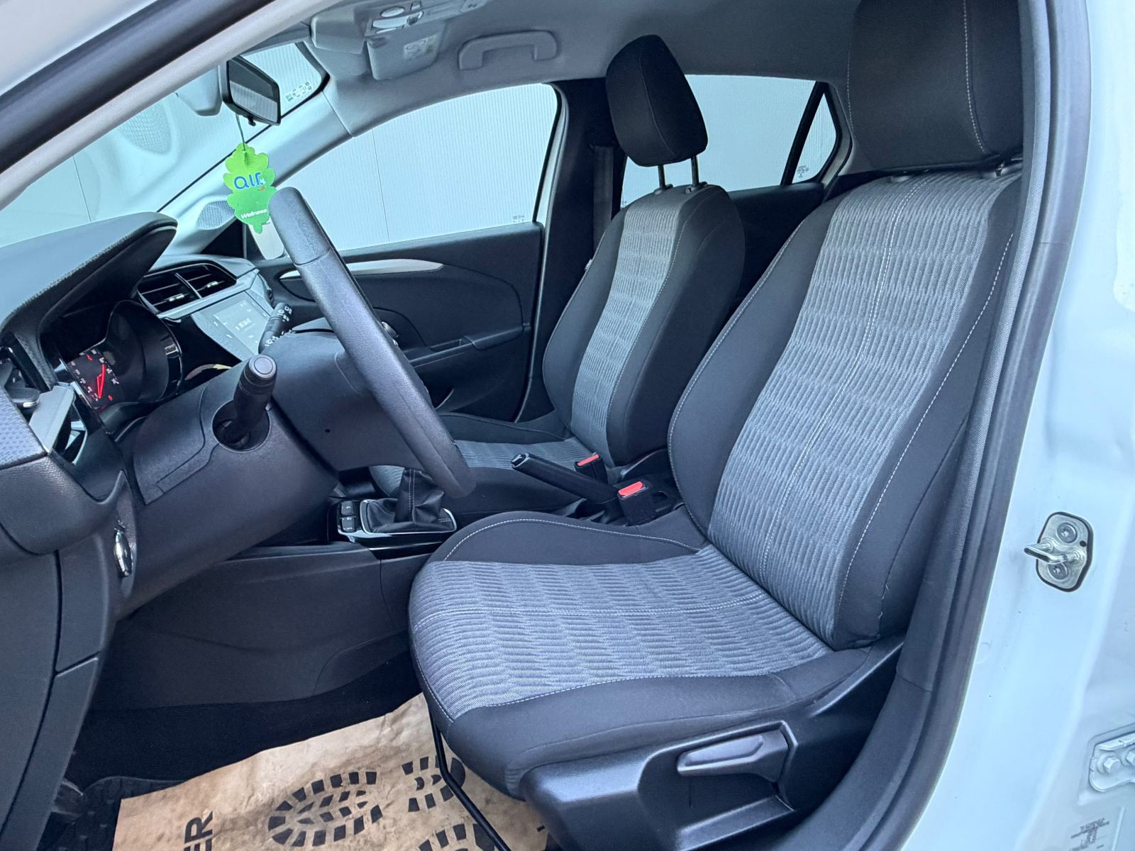 Opel Corsa 1,2 Edition 5 Vrata •82.000 Km• Klima • Navi • Top stanje •, pogled izvana - slika 5