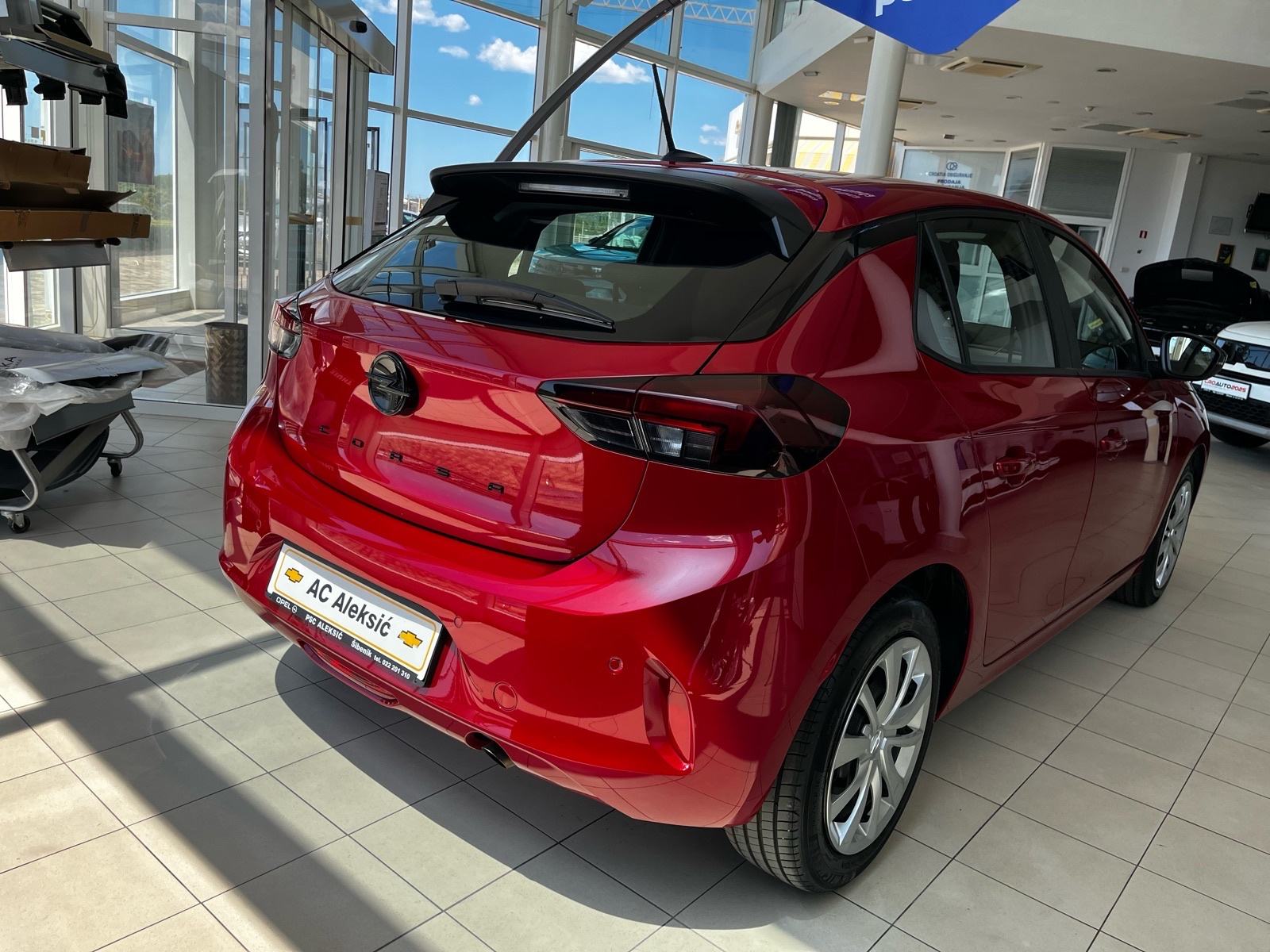 Opel Corsa 1,2 Edition - JAMSTVO- Parking senzori, Grijana sjedala, fotografija 5