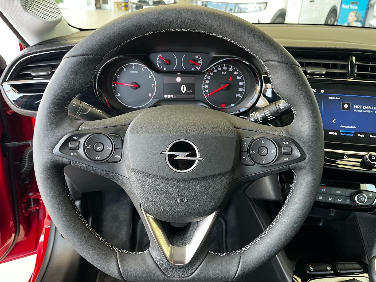 Opel Corsa 1,2 Edition - JAMSTVO- Parking senzori, Grijana sjedala, fotografija 11