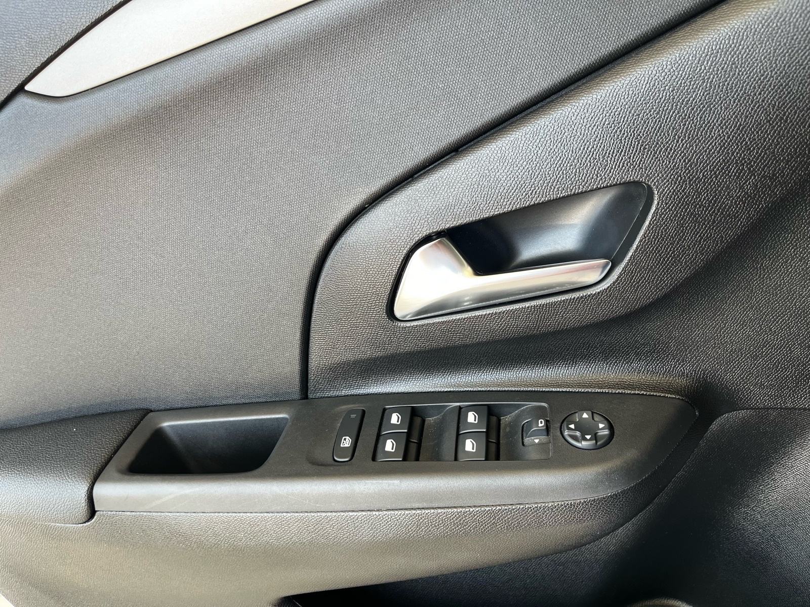 Opel Corsa 1,2 Edition - JAMSTVO- Parking senzori, Grijana sjedala, fotografija 18