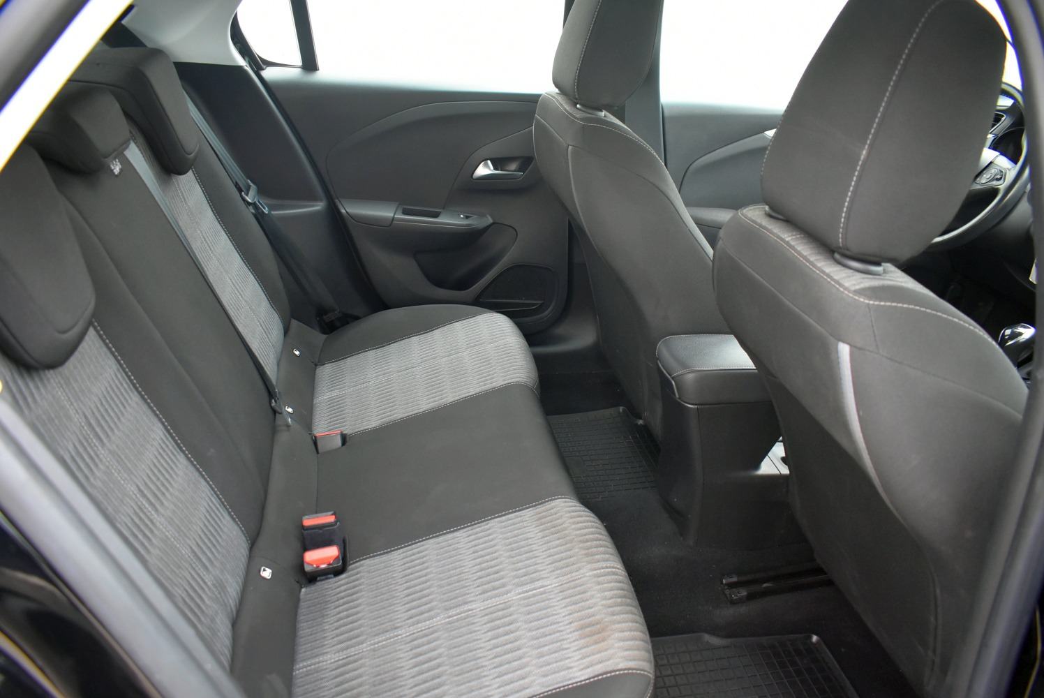 Opel Corsa 1.2 Edition *HR* SERVISNA,1.VLASNIK,JAMSTVO,ALU NAPLATCI*, fotografija 6