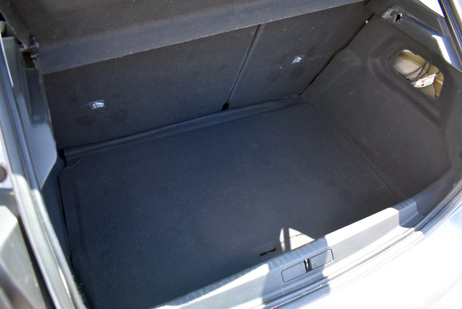Opel Corsa 1.2 Edition *HR* SERVISNA,1.VLASNIK, JAMSTVO, KAMERA*, fotografija 9
