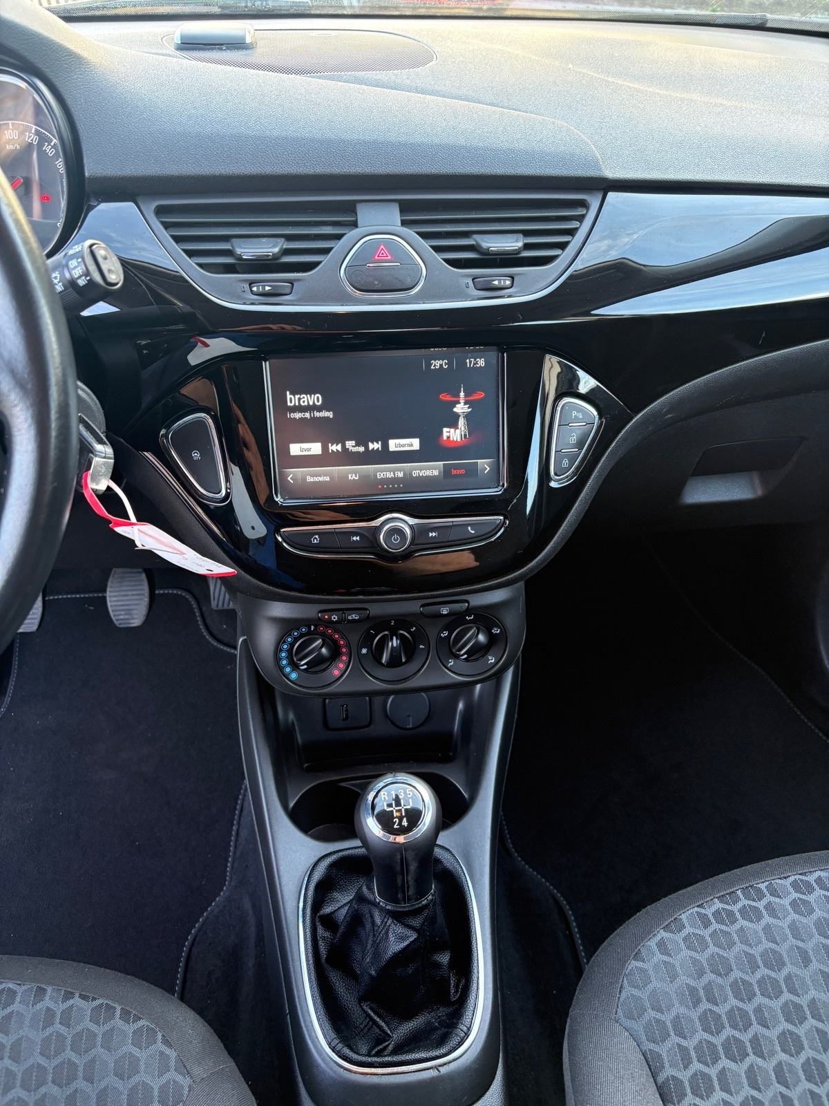 Opel Corsa 1,2 Edition/MFU/PDC/TEMPO/DISPLAY/NOVE GUME/TOP!!, fotografija 12