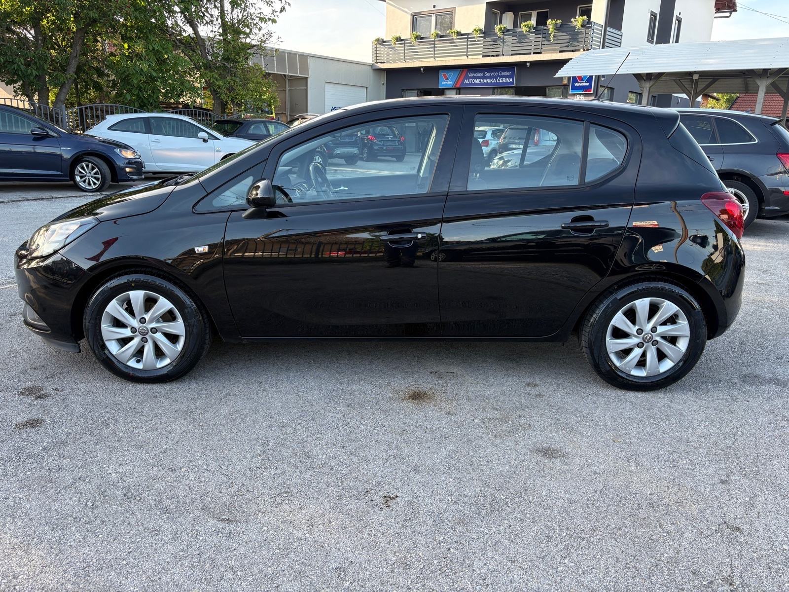 Opel Corsa 1,2 Edition/MFU/PDC/TEMPO/DISPLAY/NOVE GUME/TOP!!, fotografija 2