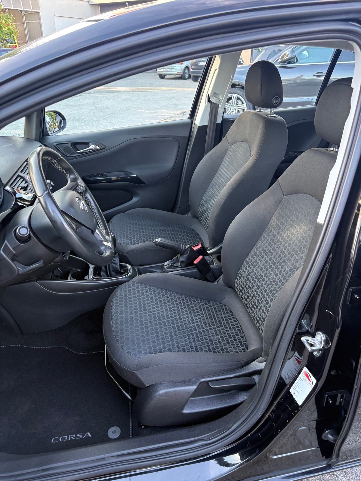Opel Corsa 1,2 Edition/MFU/PDC/TEMPO/DISPLAY/NOVE GUME/TOP!!, fotografija 9