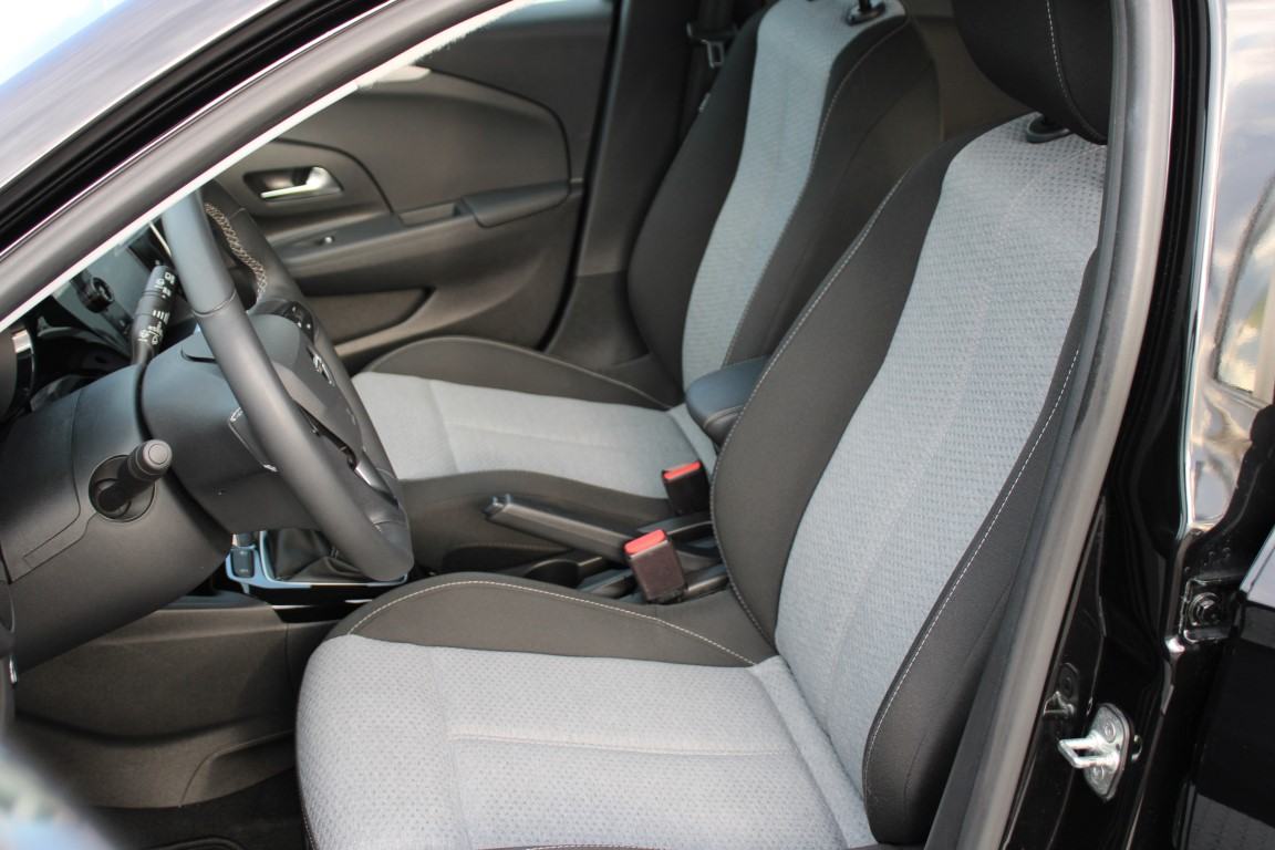 Opel Corsa 1,2 Edition, fotografija 8
