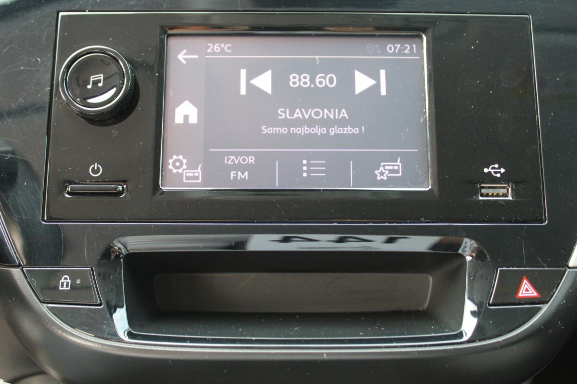 Opel Corsa 1,2 Edition, fotografija 15