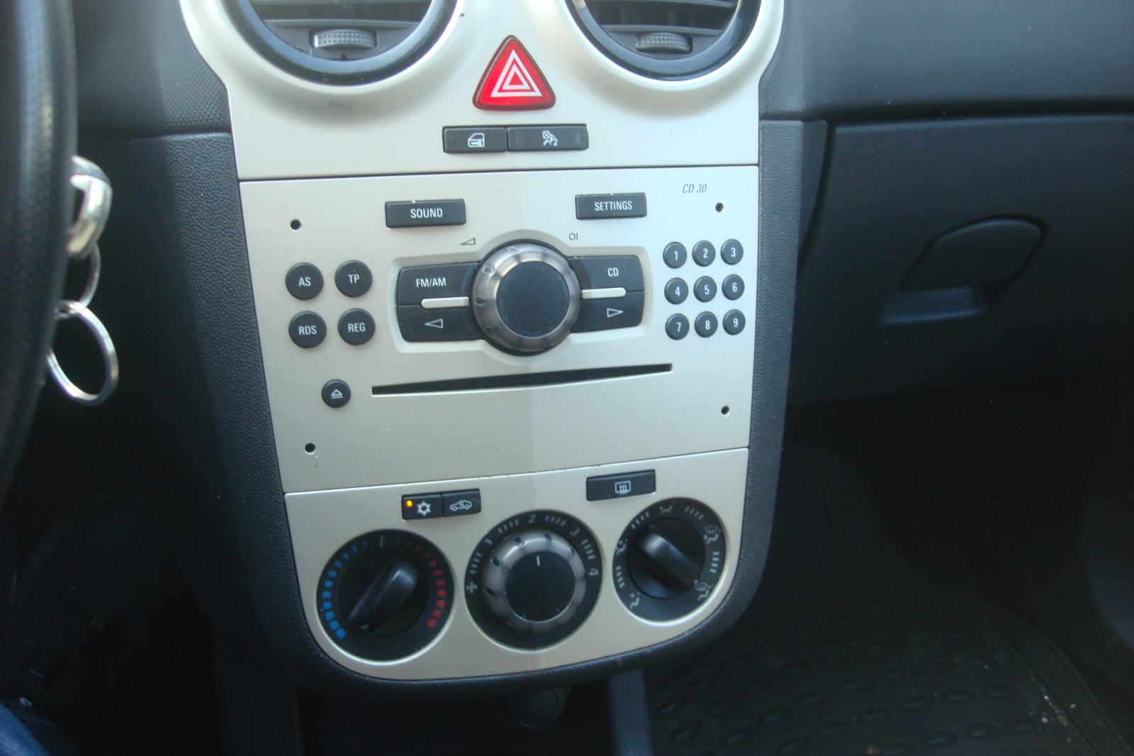 OPEL CORSA 1,2 ESENTIA********REGISTRIRANA 10/26******FULL OPREMA*****, fotografija 9