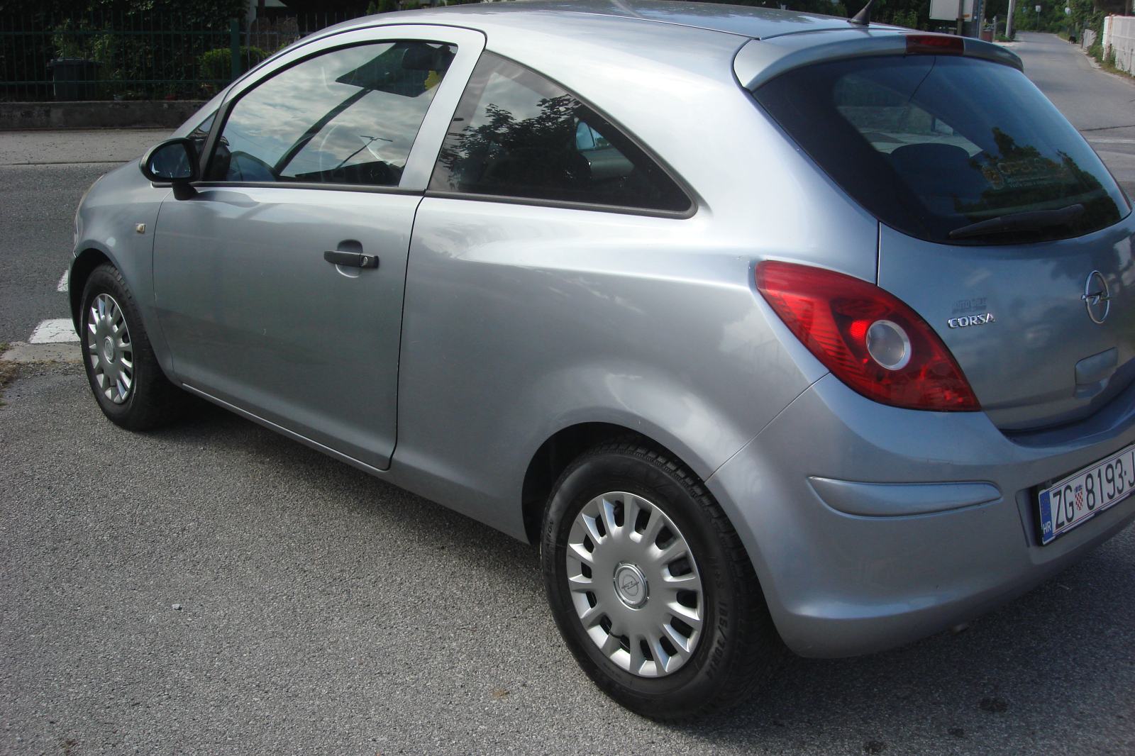 OPEL CORSA 1,2 ESENTIA********REGISTRIRANA 10/26******FULL OPREMA*****, fotografija 2