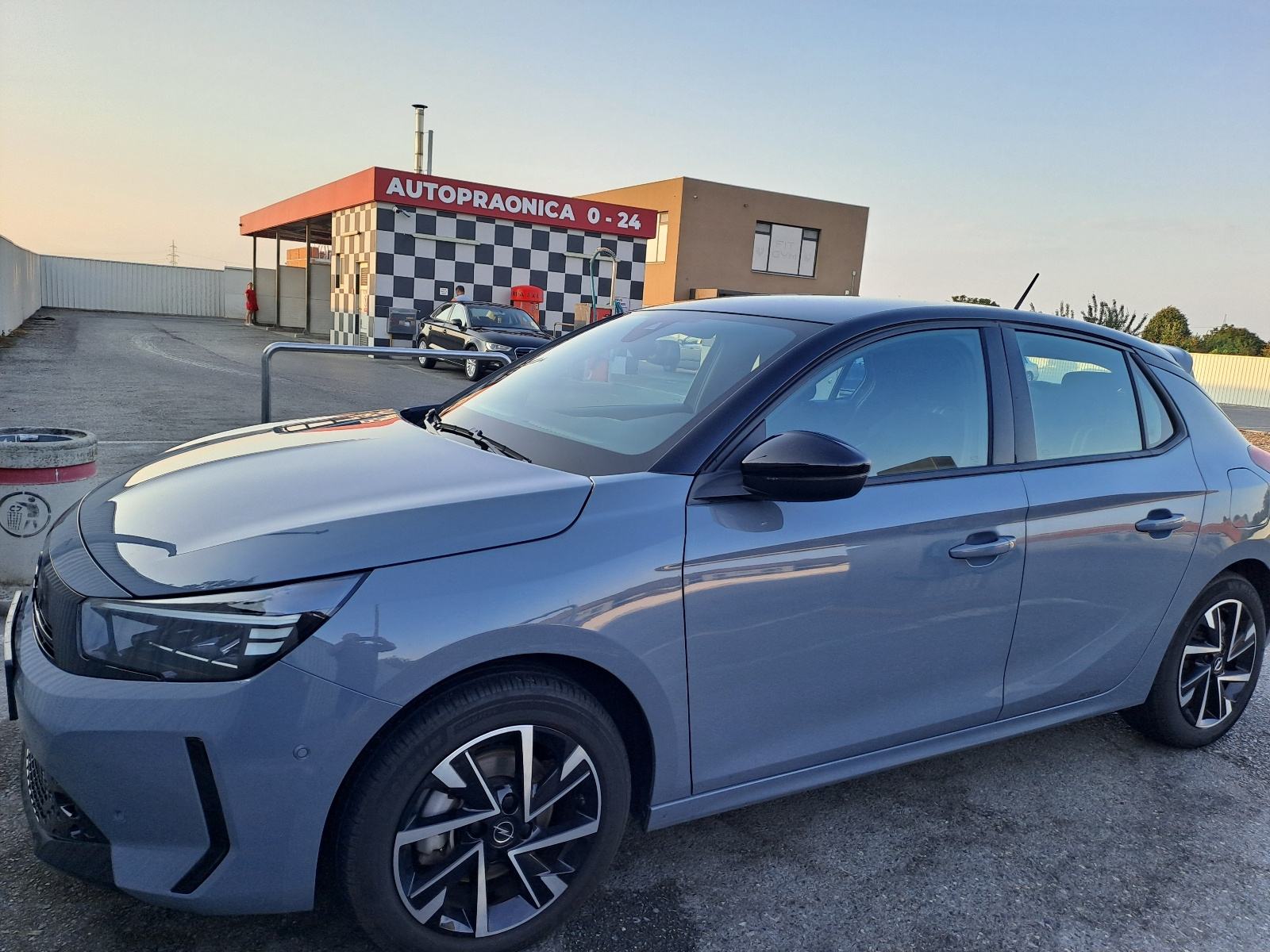 Opel Corsa 1,2 GS LINE automatik, fotografija 2