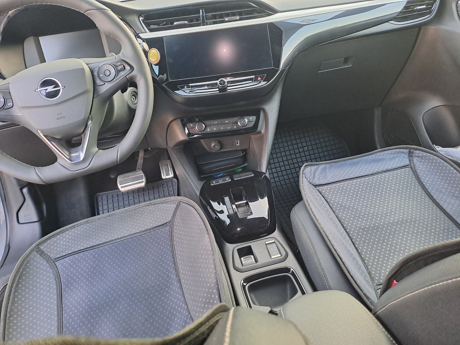 Opel Corsa 1,2 GS LINE automatik, fotografija 3
